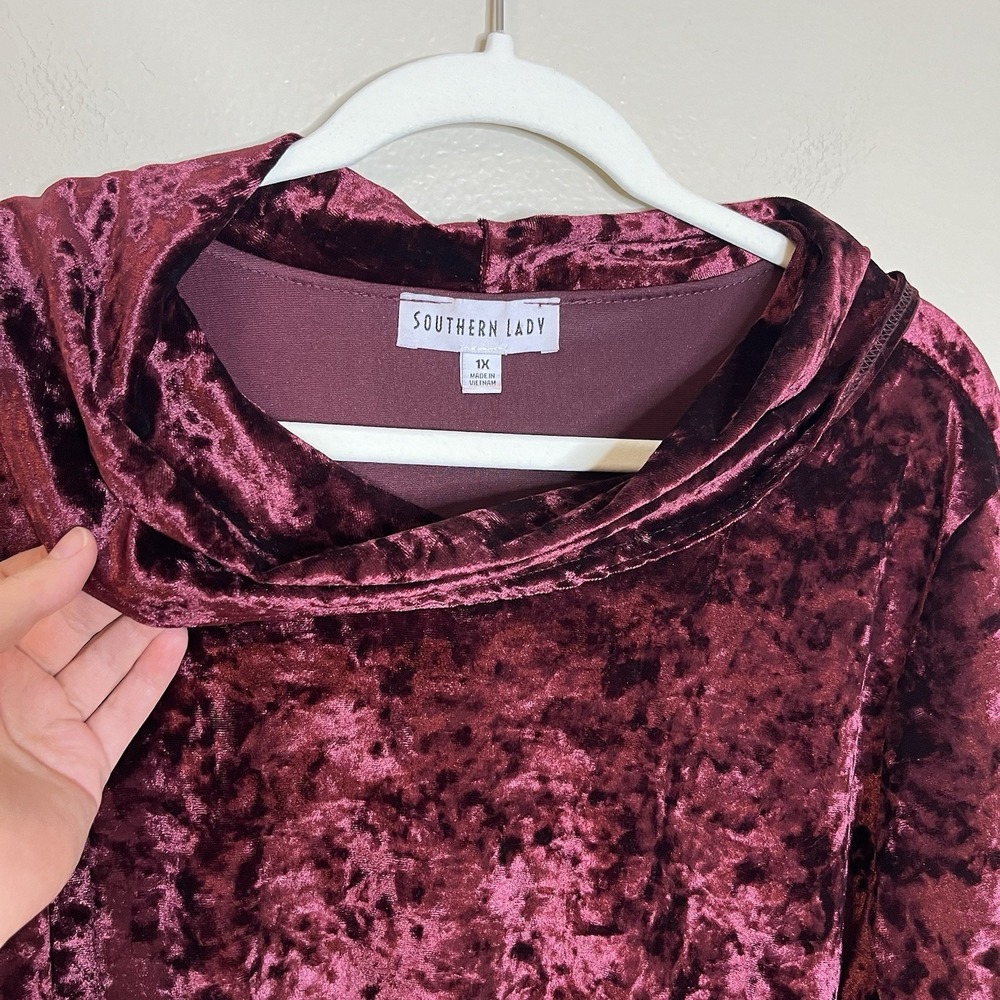 Women Top 1x Burgundy Red Crushed Velvet Dark Romantic Whimsigoth Christmas Goth - Picture 3 of 6